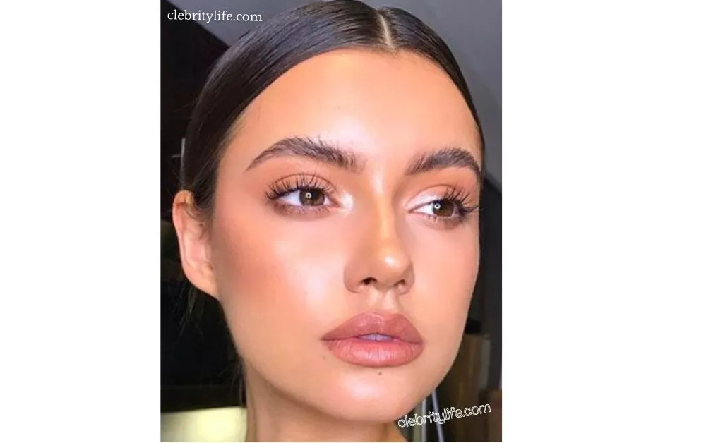 Everyday Makeup: Simple Looks for Effortless Beauty 5 Dewy Skin Everyday Makeup Idea