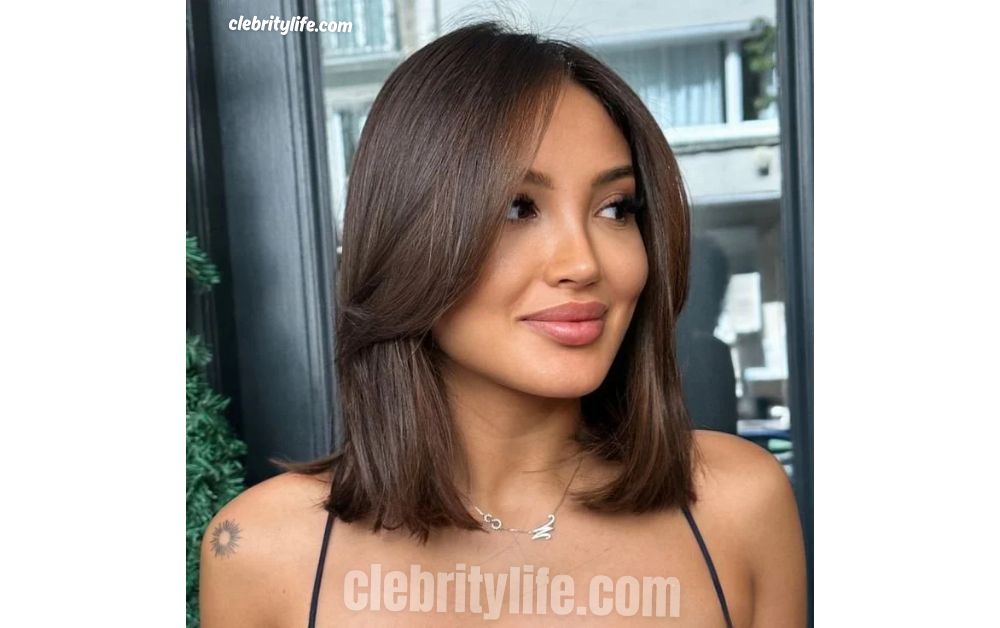 Mom Hair: Effortless Styles for the Modern Mother 4 Effortless Medium-Length Hairstyles Mom hair beautiful look